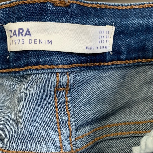 Zara Jeans with Pearl Embellishments - Picture 6 of 6